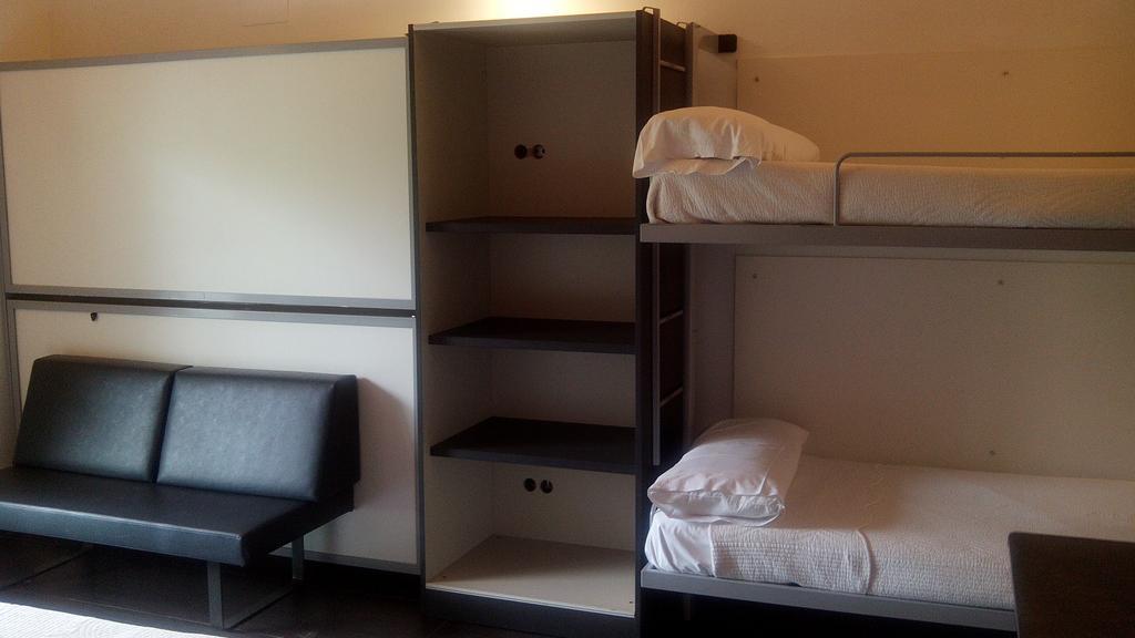 Albergue/Auberge Ulia Youth Hostel 산세바스티안 객실 사진