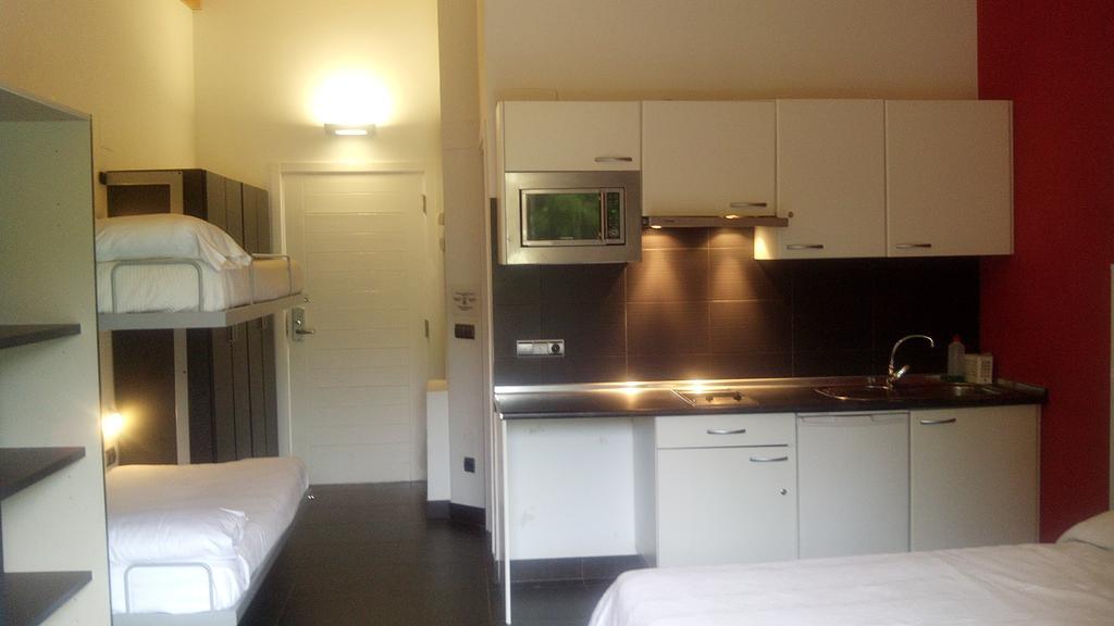 Albergue/Auberge Ulia Youth Hostel 산세바스티안 객실 사진