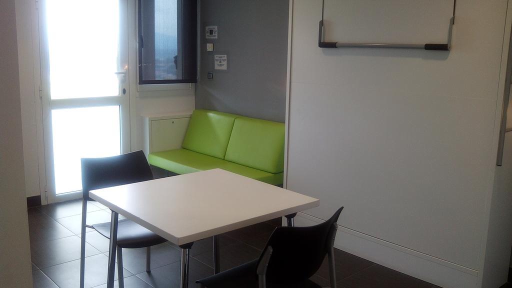 Albergue/Auberge Ulia Youth Hostel 산세바스티안 객실 사진